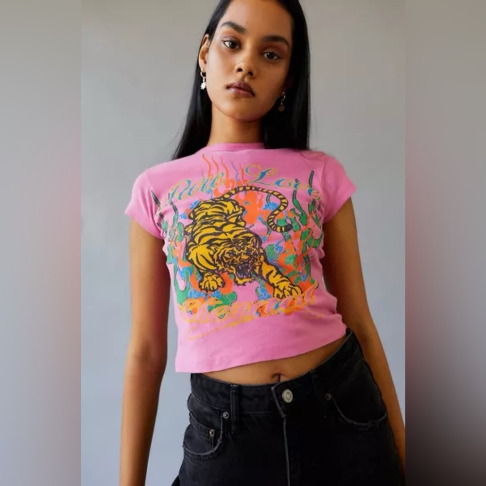 Urban Outfitters Pure Love Tiger Baby Tee in Pink